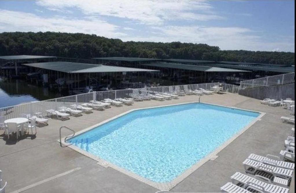 Family Fun Lakefront Condo At Parkview Bay Osage Beach Exterior photo